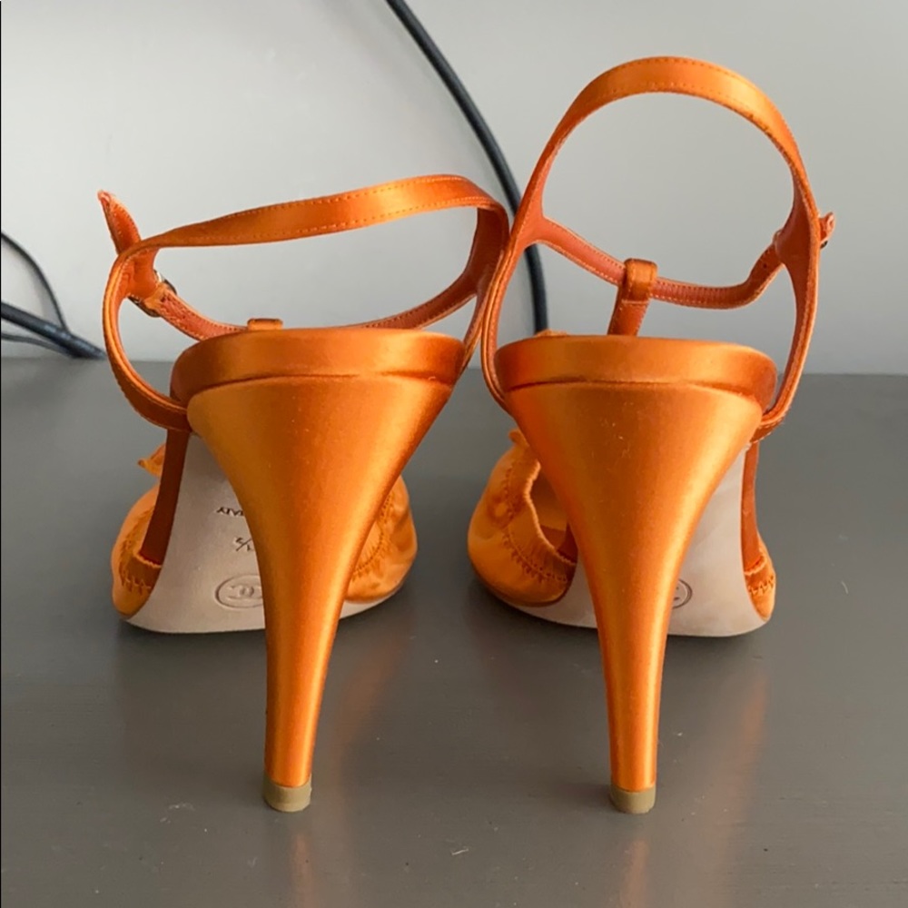 BRAND NEW CHANEL HEELS - Picture 5 of 7